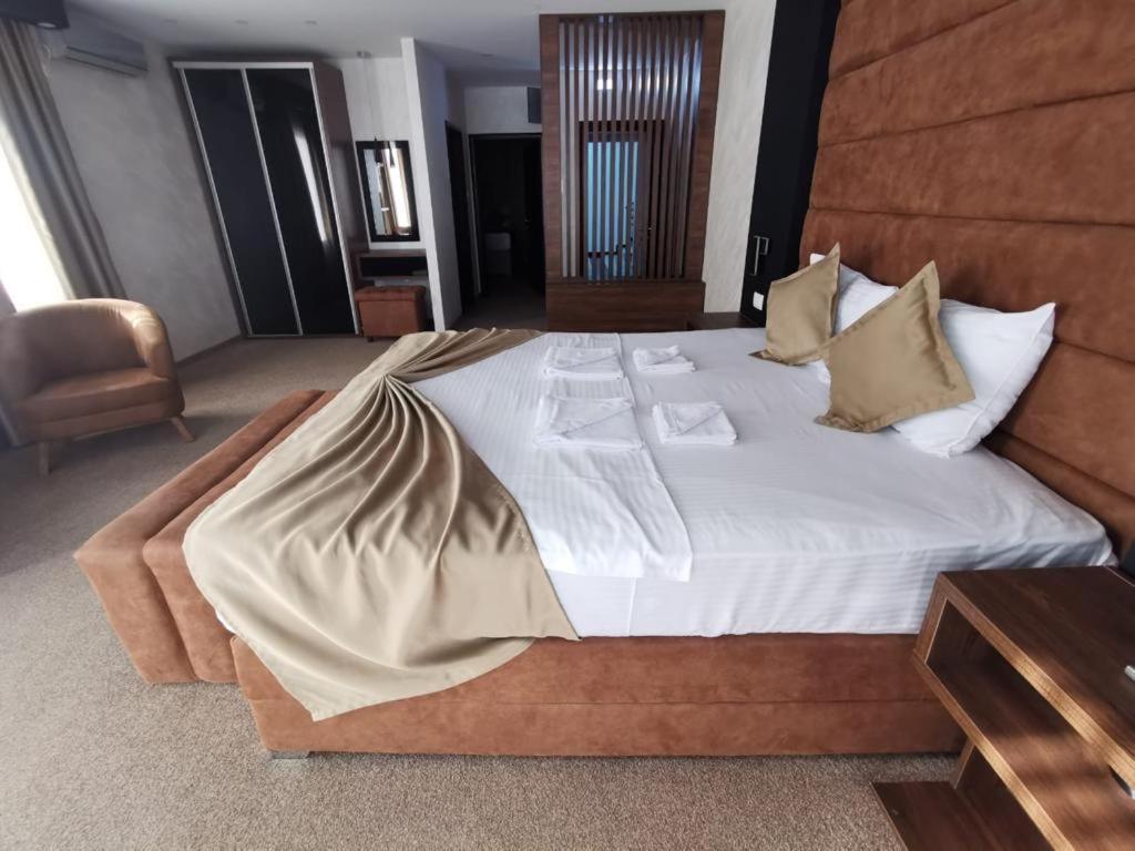 Apart Lux Beciragic Dobra Voda Buitenkant foto